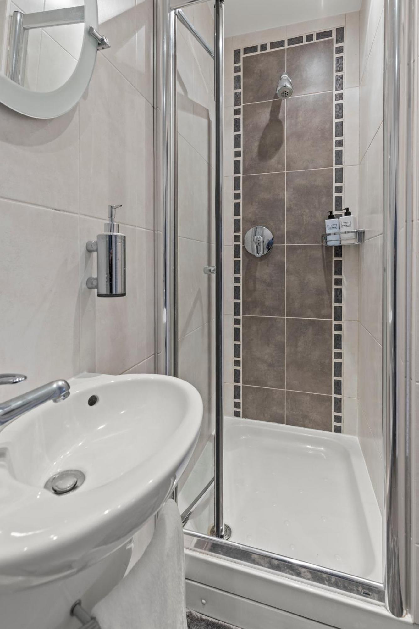 Apartament Cosy Flat In London Ealing Zewnętrze zdjęcie